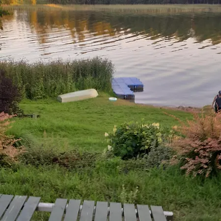 Cisza Nad Jeziorem Dworackim - Mazury Garbate